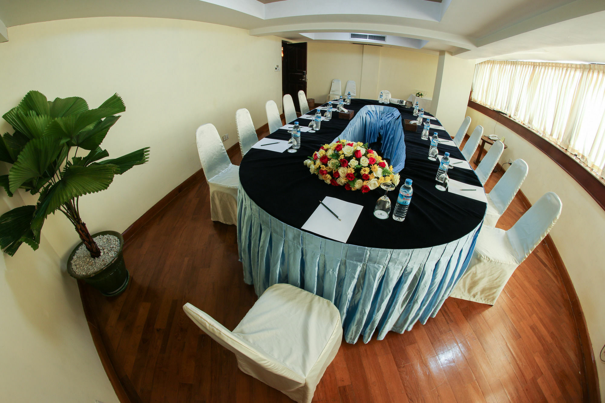 Hotel Yangon Exterior photo